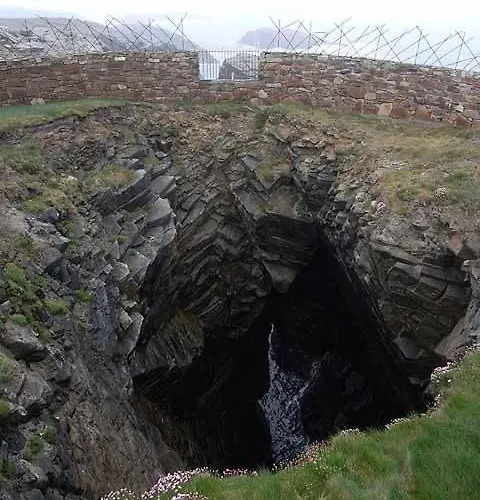 Kemar House Post Code F26rr28 4* ベルマレット